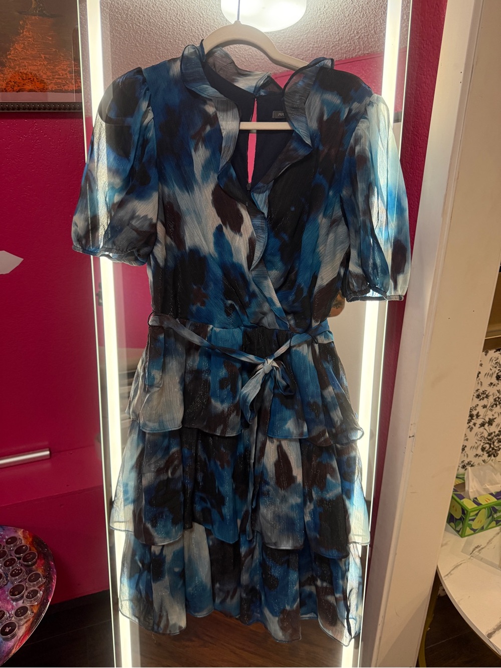julia jordan Blue and Black Tiered Wrap Dress